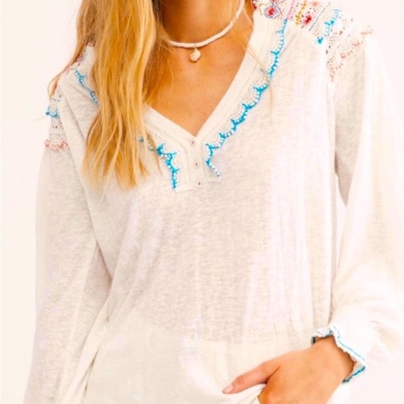 Free People Siesta Fiesta
Pullover Blouse colorway-natural white  sz Xs guc - Picture 2 of 9
